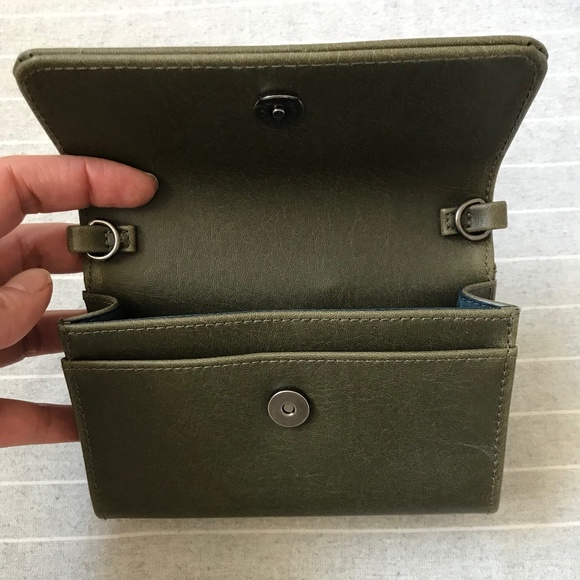 Matt & Nat Drew Crossbody Bag - Vintage Olive - Picture 6 of 8